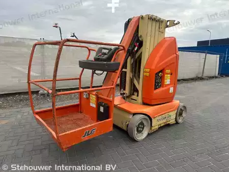 Vertikal / personløftere 2014  JLG Toucan 10E (2)