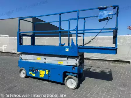 Scissor lift 2012  Genie GS2032 (2)