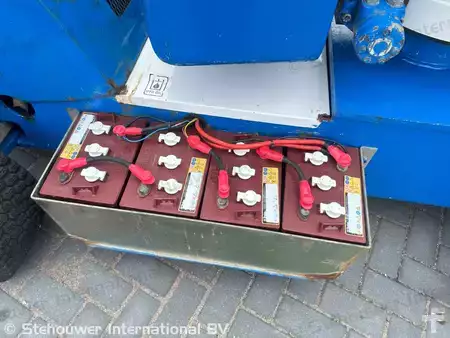 Knikarmhoogwerker 2011  Niftylift HR12 NDE Nifty Lift HR12NDE Niftylift HR 12 (7)