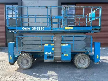 Pracovní plošina s nůžkovým zdvihem 2013  Genie GS5390 4x4 GS-5390 GS 5390 (1)