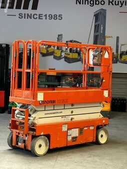 Piattaforme aeree a pantografo 2016  Snorkel S3220E (1)
