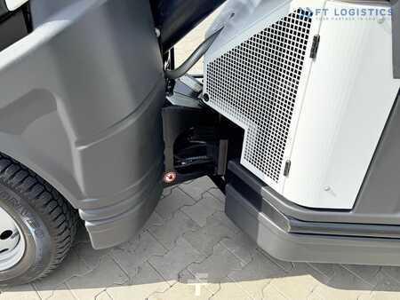 Zametací stroj 2017  Nilfisk Nilfisk City Ranger 3500 – Articulated Municipal Sweeper | Year 2017 | On (12)