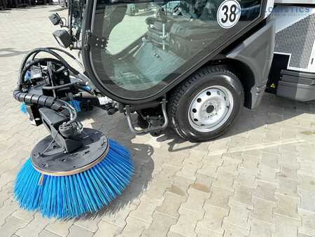 Zametací stroj 2017  Nilfisk Nilfisk City Ranger 3500 – Articulated Municipal Sweeper | Year 2017 | On (3)