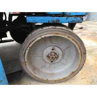 Piattaforme aeree a pantografo - Genie GS-1930 (7)