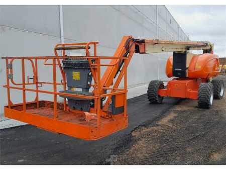 Kloubová pracovní plošina - JLG 800AJ (2)