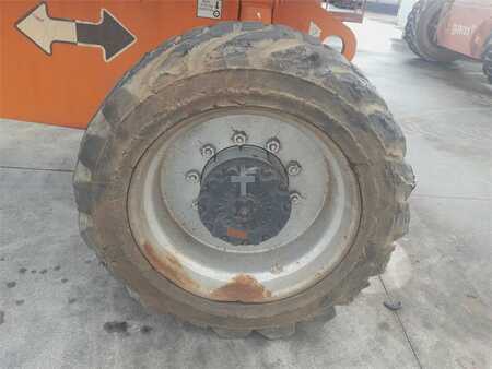 Plataforma Telescópica - JLG 860SJ (8)