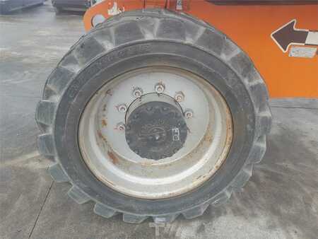 Plataforma Telescópica - JLG 860SJ (9)