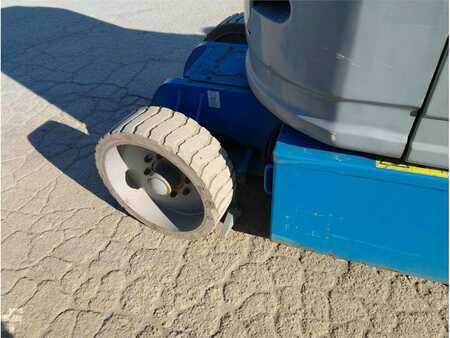 Kloubová pracovní plošina - Genie Z-30/20N (14)