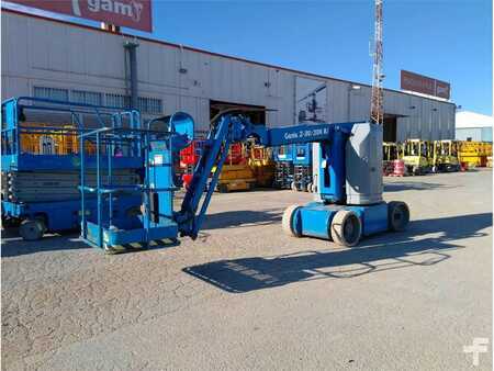 Kloubová pracovní plošina - Genie Z-30/20N (2)