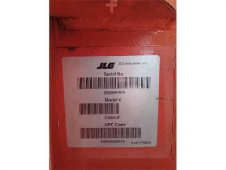 Nacelle articulée  JLG E300AJP (7)