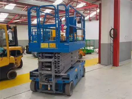 Saxliftar - Genie GS-3246 (3)