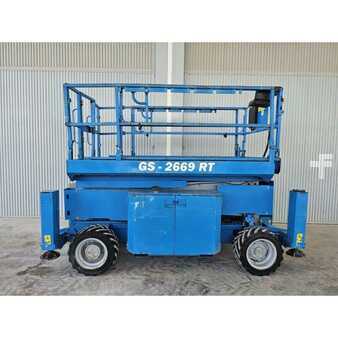 Piattaforme aeree a pantografo 2012  Genie GS-2669RT (1)
