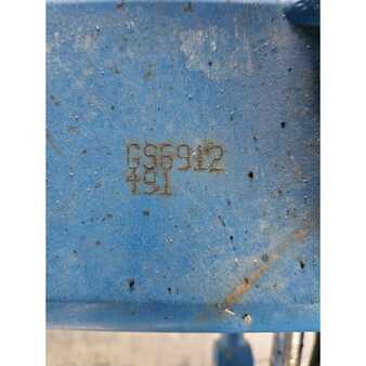 Piattaforme aeree a pantografo 2012  Genie GS-2669RT (18)