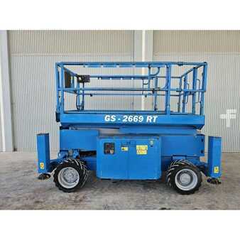 Piattaforme aeree a pantografo 2012  Genie GS-2669RT (3)