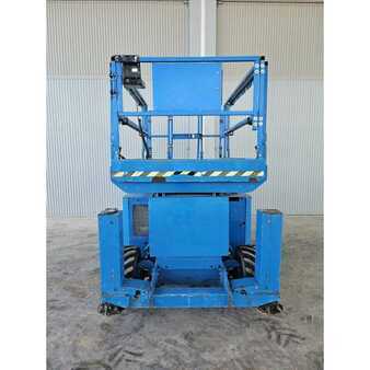Piattaforme aeree a pantografo 2012  Genie GS-2669RT (4)