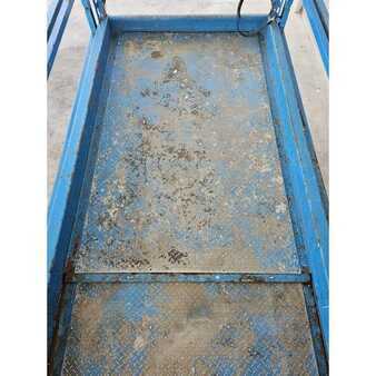 Piattaforme aeree a pantografo 2012  Genie GS-2669RT (7)