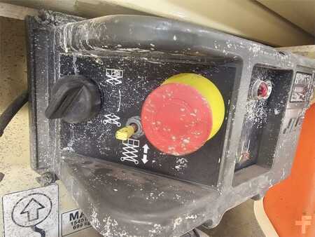 Pracovní plošina s nůžkovým zdvihem - JLG 1930 ES (17)