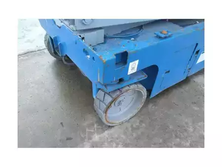 Pracovní plošina s nůžkovým zdvihem - Genie GS-3246 (8)