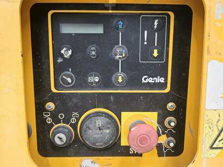 Ollós munka emelvény - Genie GS-2669RT (15)