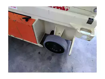 Plataforma Tijera - JLG 6RS (8)