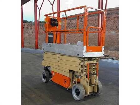 Scissor lift 2015  JLG 2630 ES (7)