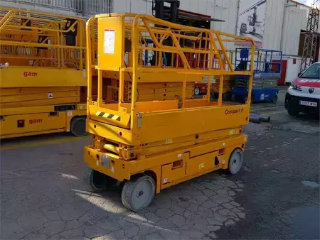 Levantamento tesoura 2011  Haulotte COMPACT 8 (2)