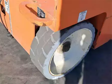 Scissors Lifts - Snorkel S4732E (10)