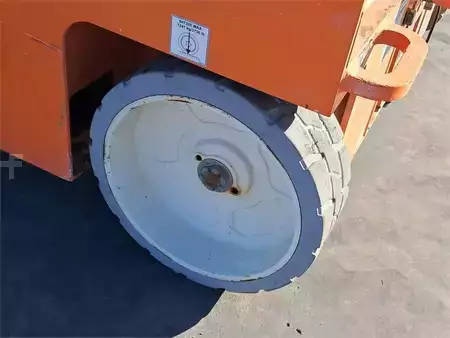 Scissors Lifts - Snorkel S4732E (11)