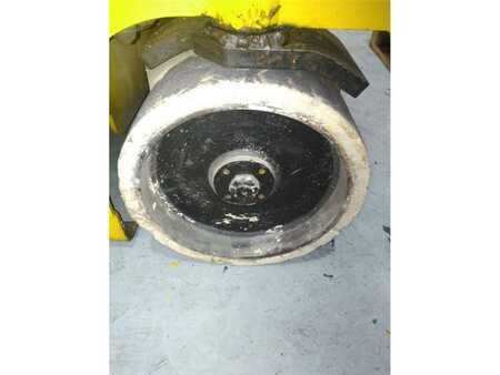 Ollós munka emelvény 2001  Haulotte COMPACT 10 (5)