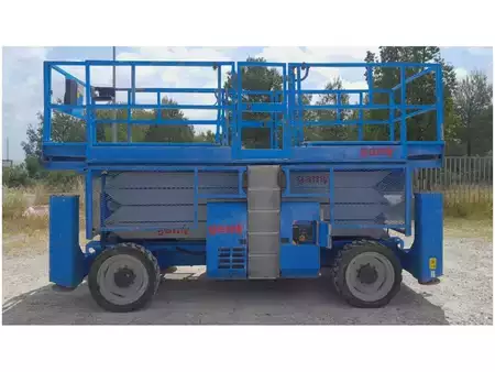 Ollós munka emelvény 2007  Genie GS-4390 RT (1)