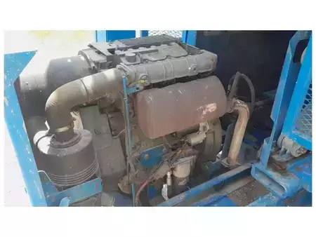 Ollós munka emelvény 2007  Genie GS-4390 RT (11)