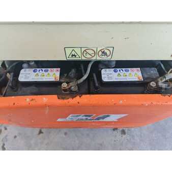 Scherenarbeitsbühne - JLG 2630 ES (12)