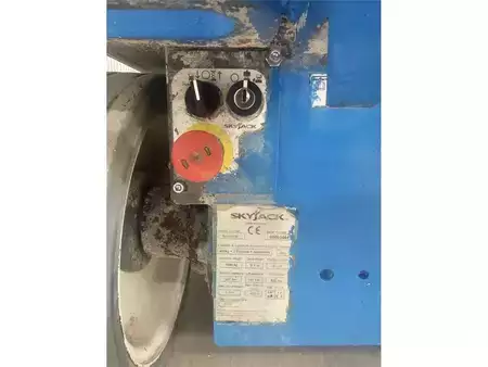 Plataforma Tijera - SkyJack SJIII-3220 (16)
