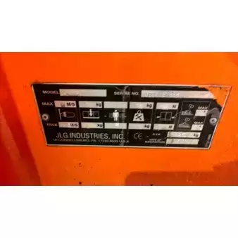 Articulating boom - JLG E450AJ (10)