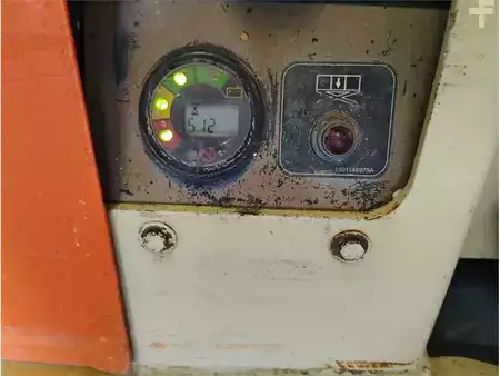 Schaarhoogwerker - JLG 6RS (11)