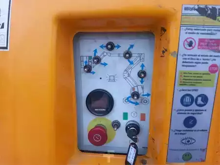 Plataforma Articulada - Haulotte HA15IP (10)