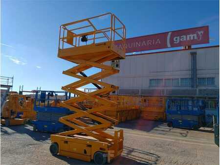 Piattaforme aeree a pantografo 2013  Haulotte COMPACT 12 (10)