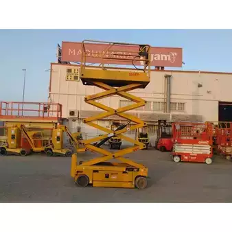 Scissor lift - Haulotte COMPACT 10 (9)