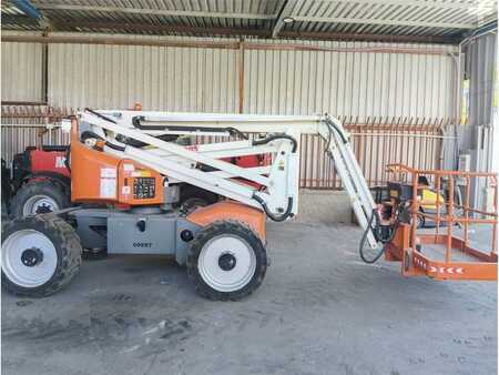 Kloubová pracovní plošina - Snorkel A46JRT (1)