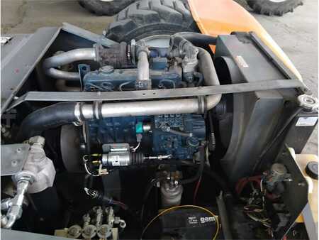 Kloubová pracovní plošina - Snorkel A46JRT (11)