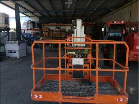 Kloubová pracovní plošina - Snorkel A46JRT (2)