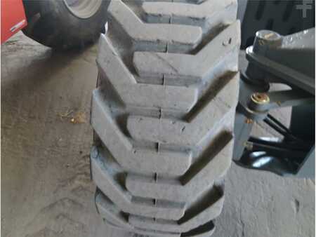 Kloubová pracovní plošina - Snorkel A46JRT (6)