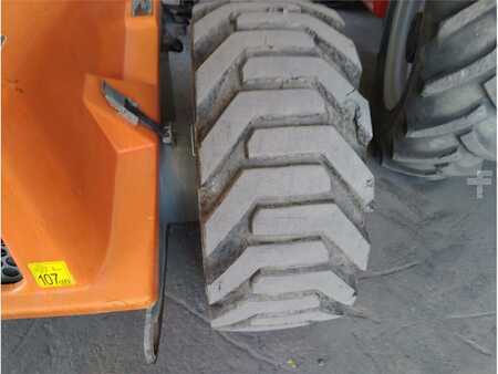 Kloubová pracovní plošina - Snorkel A46JRT (8)