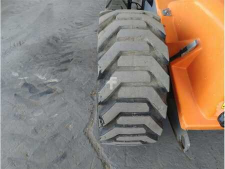 Kloubová pracovní plošina - Snorkel A46JRT (9)