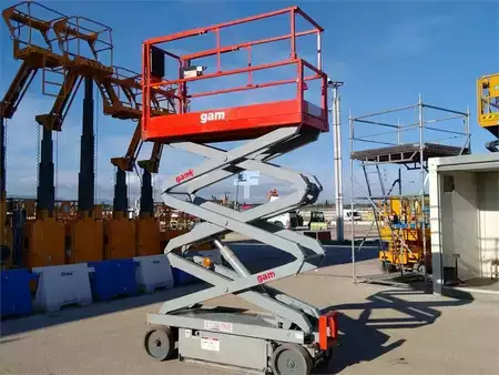 Ollós munka emelvény - SkyJack SJIII-3220M (6)