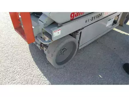 Ollós munka emelvény - SkyJack SJIII-3220M (8)