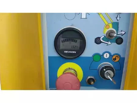 Articulated Boom - Haulotte HA15IP (20)