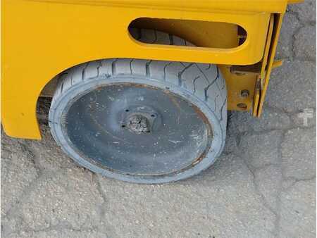 Piattaforme aeree a pantografo - Haulotte COMPACT 12 (14)