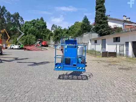 Podnośnik przegubowy - Genie Z-34/22 IC (2)
