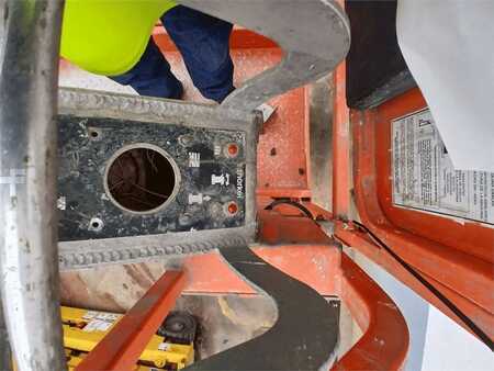 Pracovní plošina s nůžkovým zdvihem - Snorkel S3219E (5)